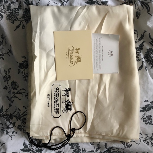 Coach Handbag - Picture 4 of 4